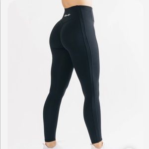 Alphalete pulse kinetic legging 🖤